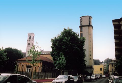 Veduta di San Giuliano; sullo sfondo il campanile della chiesa.