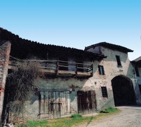 Cascina del castello Brivio, conosciuta come “Cascina Invernizzi” (foto del 2002).